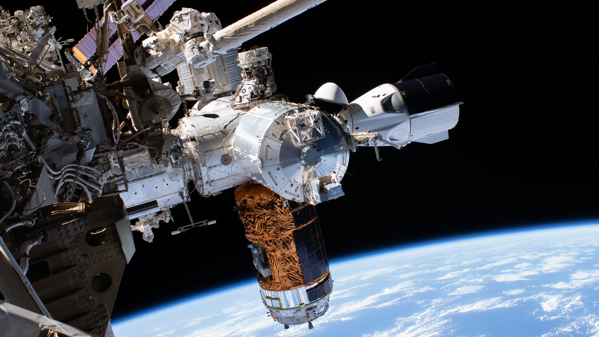 Romvandringer fra Den internasjonale romstasjonen*